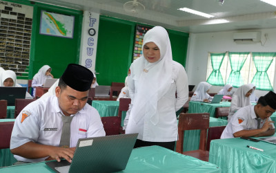 Tinjau Simulasi TKA, Kepala MAN 2 Labura Pastikan Kesiapan Murid Kelas XII
